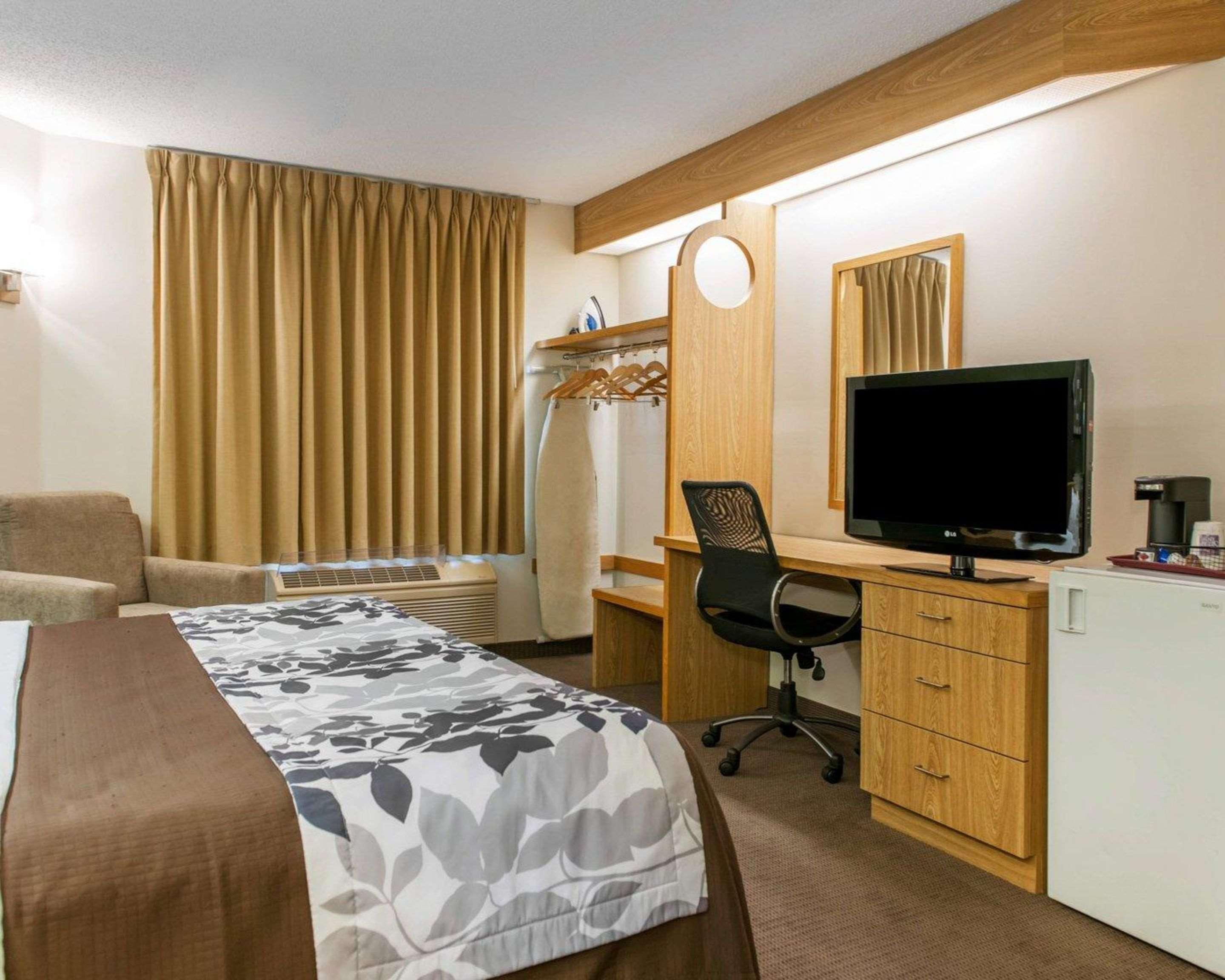 Sleep Inn Elkhart Bagian luar foto