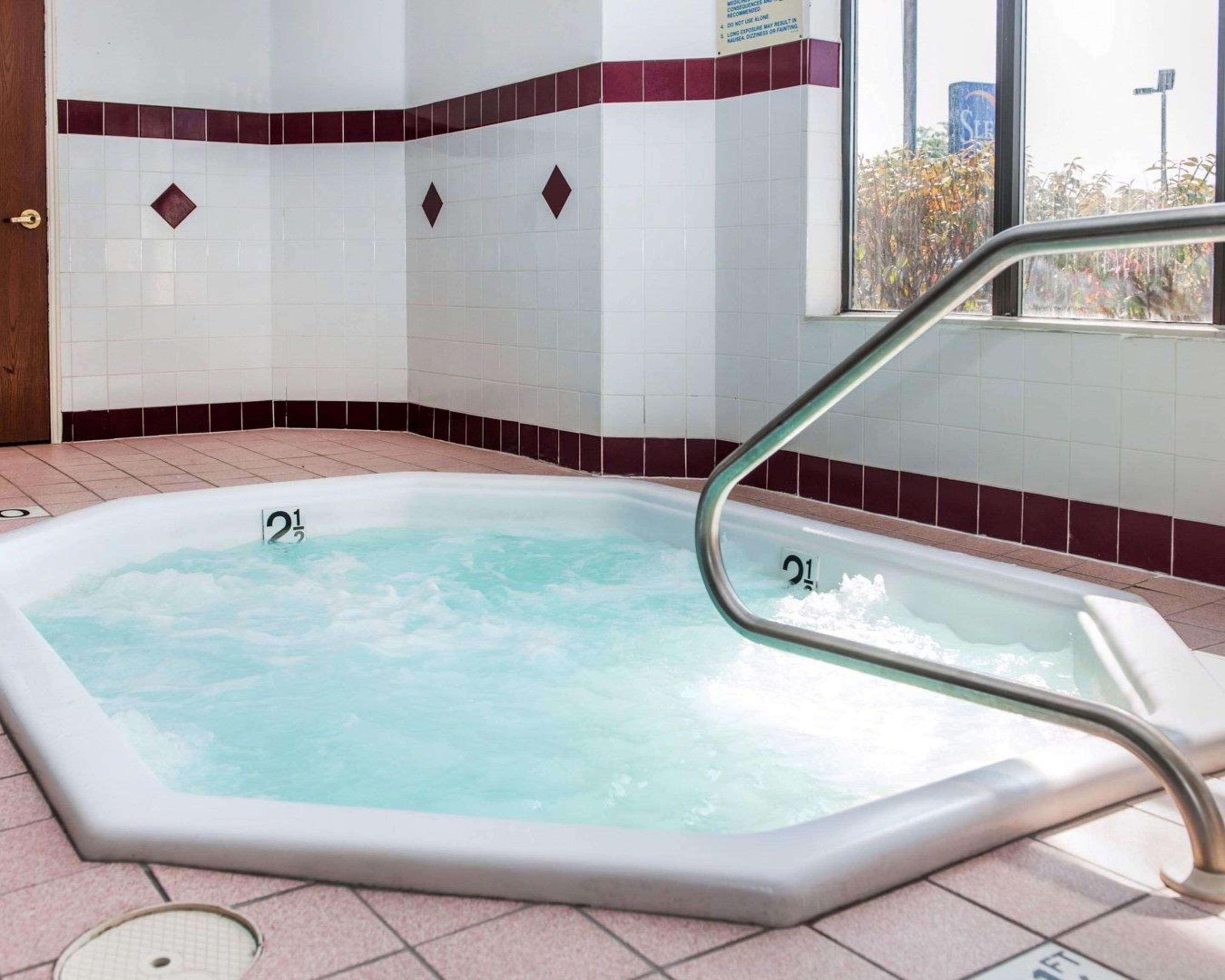 Sleep Inn Elkhart Bagian luar foto