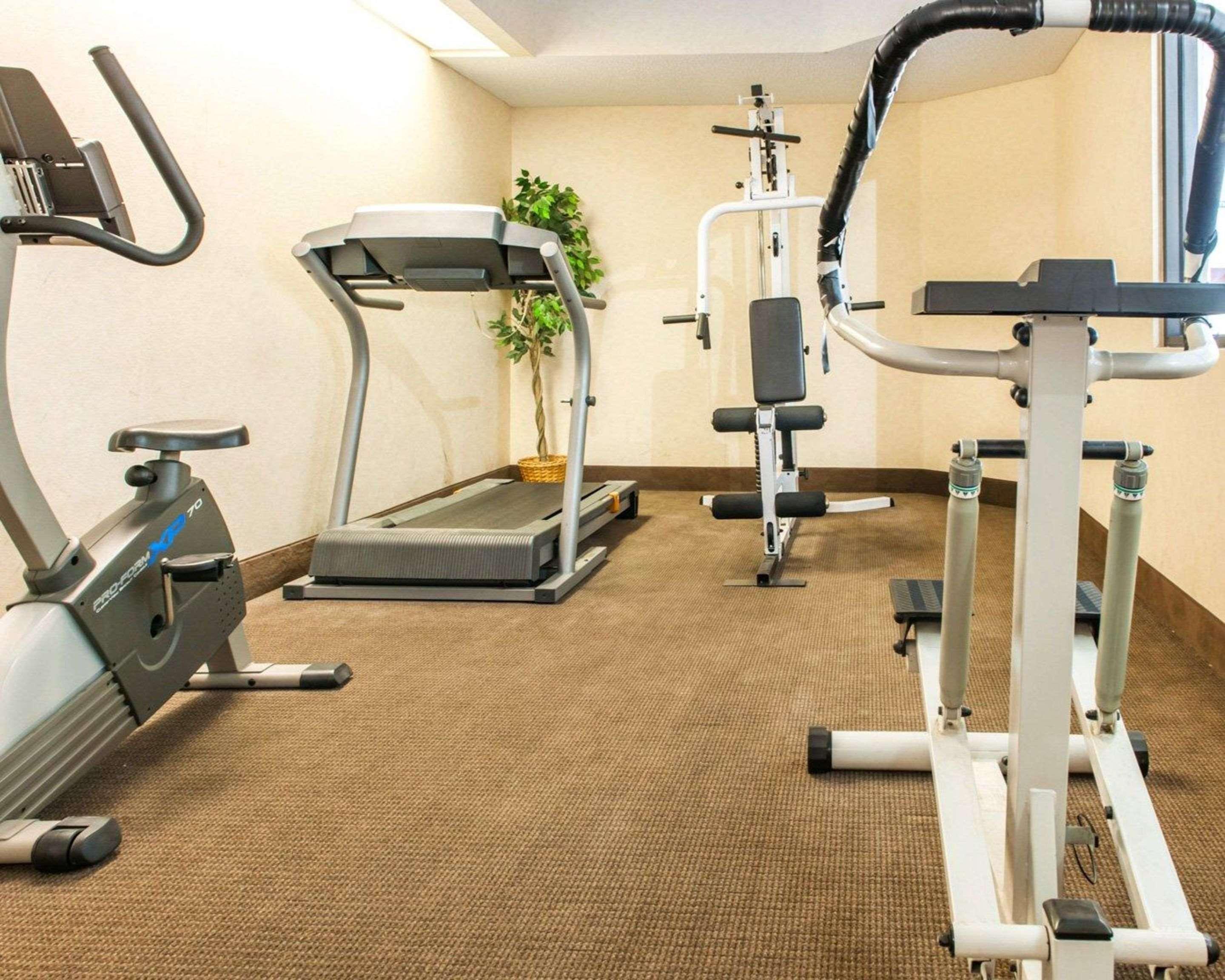 Sleep Inn Elkhart Bagian luar foto
