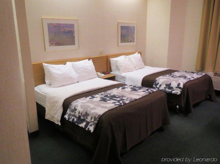 Sleep Inn Elkhart Bagian luar foto