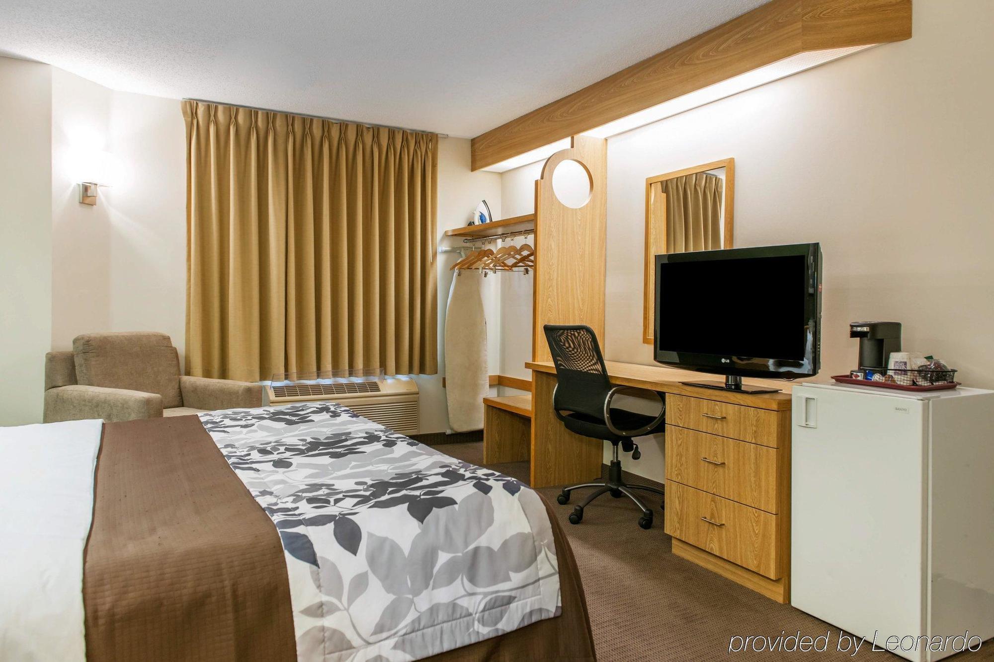 Sleep Inn Elkhart Bagian luar foto